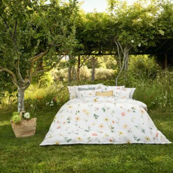 Zinnia Bedding Collection by Schlossberg